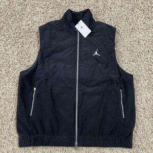 Jordan Men’s Essentials Winter Vest Black FD8628-010, Size Large (New)